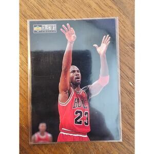 Michael Jordan 1997-1998 Upper Deck #389 - Michael's Magic - Chicago Bulls - NBA